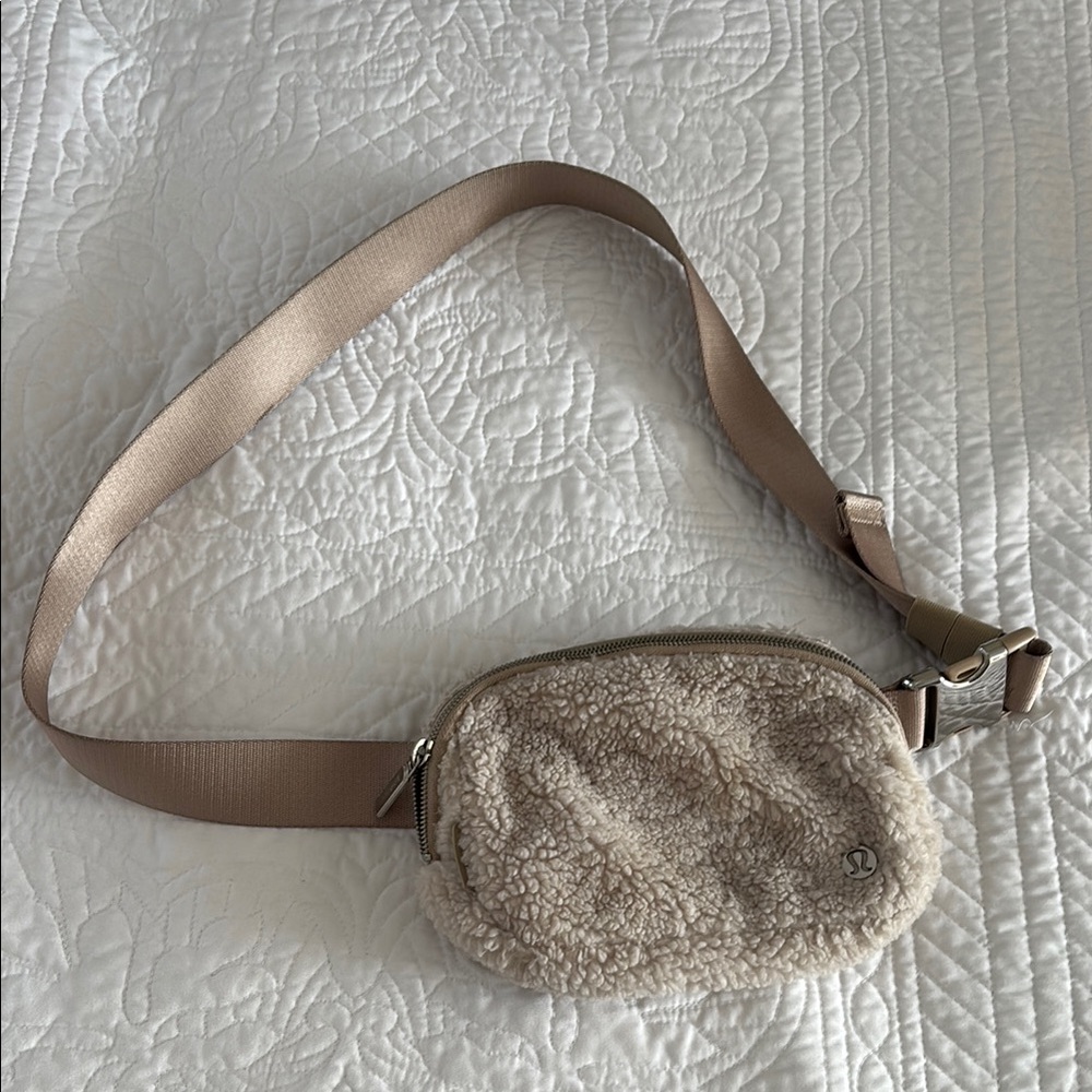 lululemon athletica Beige Sherpa Belt Bag